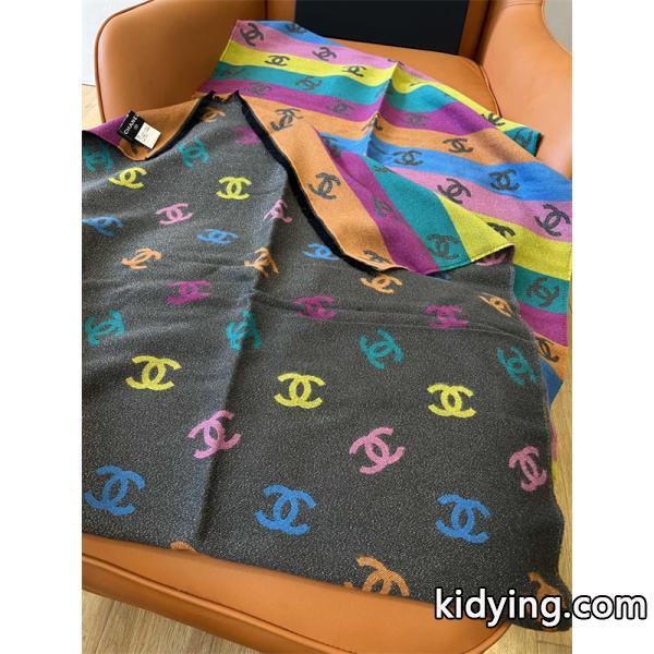 CHANEL（シャネル）2025年冬新作 ラグジュアリー カシミヤ混マルチカラー ロゴ ジャカード大判ストール / レディース＆ユニセックス-4