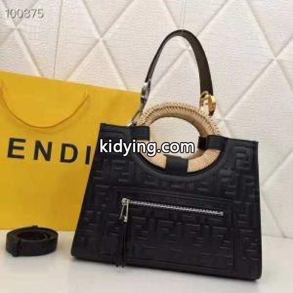 個性的なアイテム ハンドバッグ 最安国内発送 フェンディ FENDI 秋冬コーデにこなれたアクセントをプラス!_フェンディ FENDI_ブランド コピー 激安(日本最大級)-0