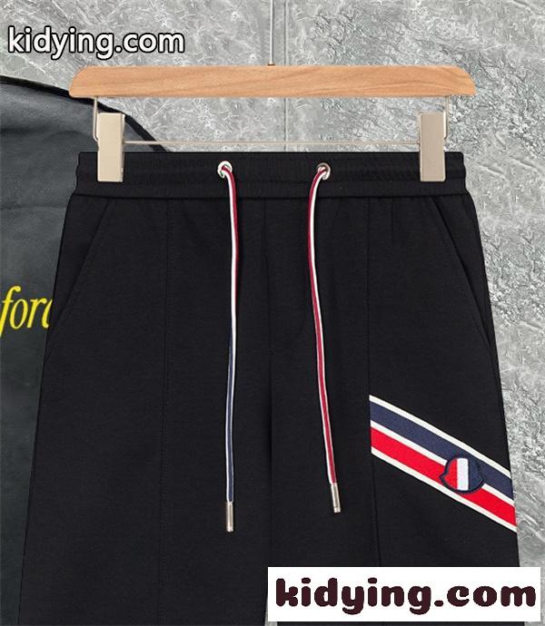 サイドライン スポーツMIXデザイン 軽快スタイル アクティブ仕様 MONCLER モンクレール コピー ショートパンツ 2026-2