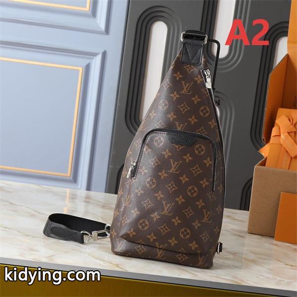 LOUIS VUITTON ルイヴィトン コピー 気モデル 高級感漂う モノグラム ボディバッグ 実用性抜群-1
