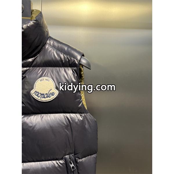 Moncler 冬の息抜き ホワイト 光沢感豊富 インナーカラーアクセント モンクレール コピー ダウンベスト-2