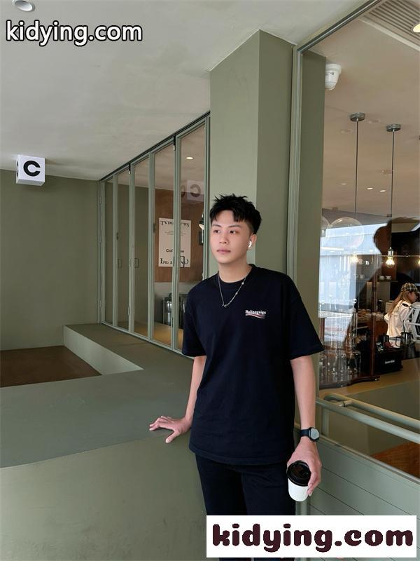 BALENCIAGA バレンシアガ スーパーコピー 売れ筋商品 2026新作 半袖Tシャツ オーバーサイズ モード-4