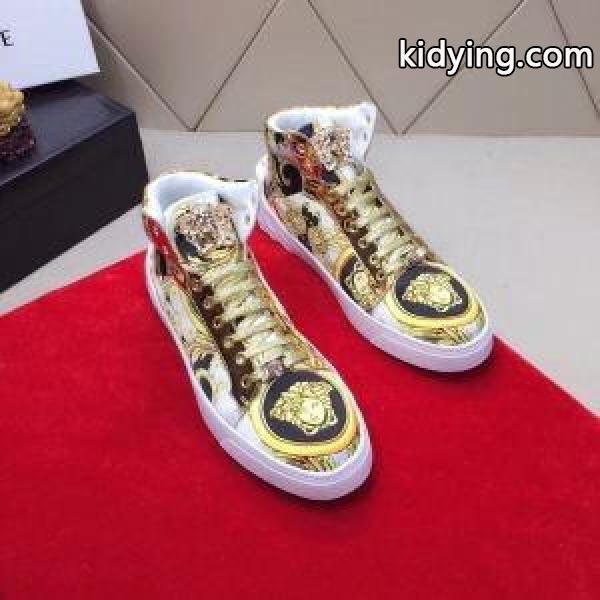 2色可選 高品質で綺麗ハイトップシューズ ゴージャス感あふれる ヴェルサーチVERSACE 魅力の_ヴェルサーチ VERSACE_ブランド コピー 激安(日本最大級)-0