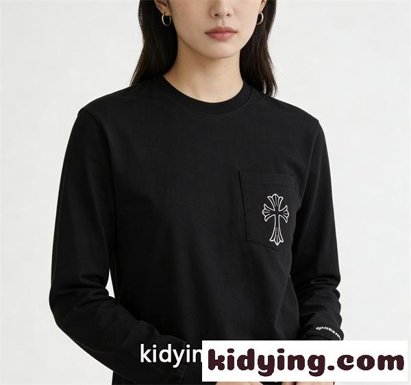 CHROME HEARTS シンプル ブラック クロムハーツ スーパーコピー 長袖Tシャツ 胸元ポケット 背面プリント-5