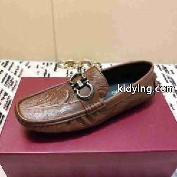 ローファー 2019秋冬の必需品 サルヴァトーレフェラガモ ナチュラルコーデに使いやすい FERRAGAMO ふんわりまとって暖かお洒落_フェラガモ FERRAGAMO_ブランド コピー 激安(日本最大級)-0