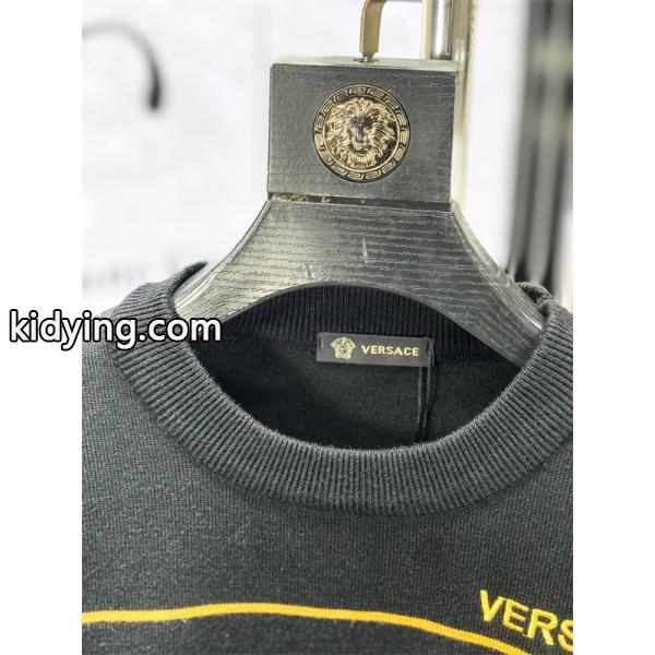 2025秋冬におすすめ着こなし VERSACE ヴェルサーチセーターコピー 激安(日本最大級)-5