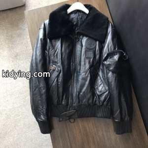 フェイクファー製のコート2019秋冬におすすめ着こなし 秋から大活躍 Off-White オフホワイト_Off-White オフホワイト_ブランド コピー 激安(日本最大級)-0