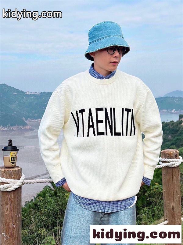 存在感抜群 VALENTINO ヴァレンティノ コピー セーター 厚手 防寒 高級感 新作モデル-1