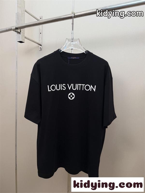 モードミニマル ワンポイントデザイン 着回し力高め LOUIS VUITTON ルイヴィトン コピー 半袖Tシャツ スポットライト級-1