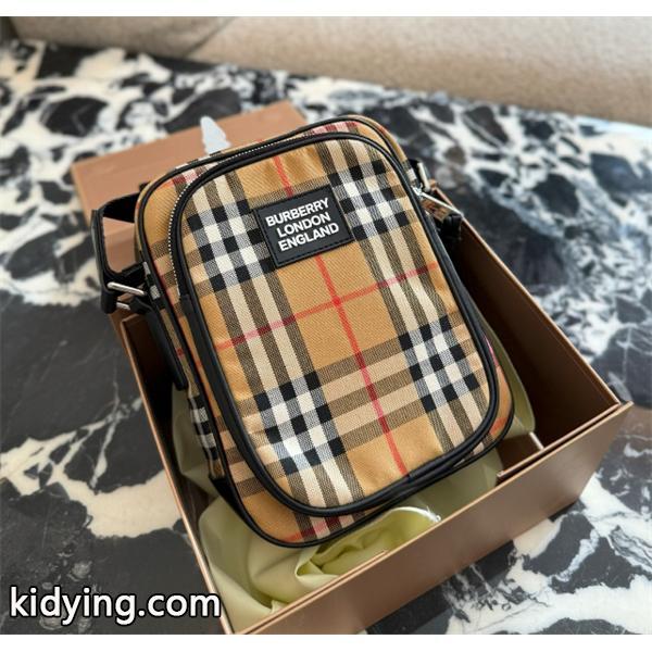 2025 ◆モデル愛用◆  バーバリー ショルダーバッグコピー BURBERRY 斜め掛けバッグ 激安通販 専門店-0