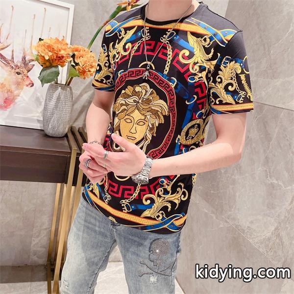 大人の魅力あふれるヴェルサーチｔシャツVERSACEスーパーコピー半袖Ｔシャツコピー-0