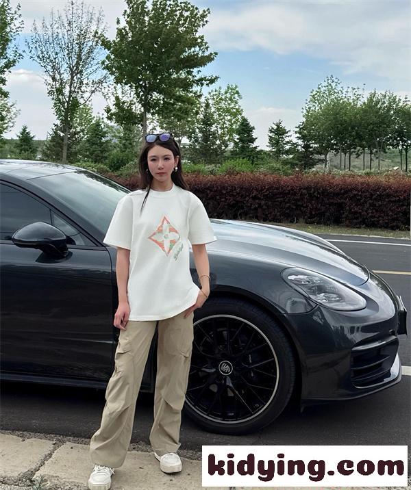 半袖Tシャツ ホワイト ルイヴィトン コピー クルーネック モノグラムフラワー風フロントデザイン ドット調ロゴ Louis Vuitton-3