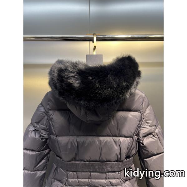 新作注目 ファー付き ダウンジャケット 女性的 上品 MONCLER モンクレール コピー-5