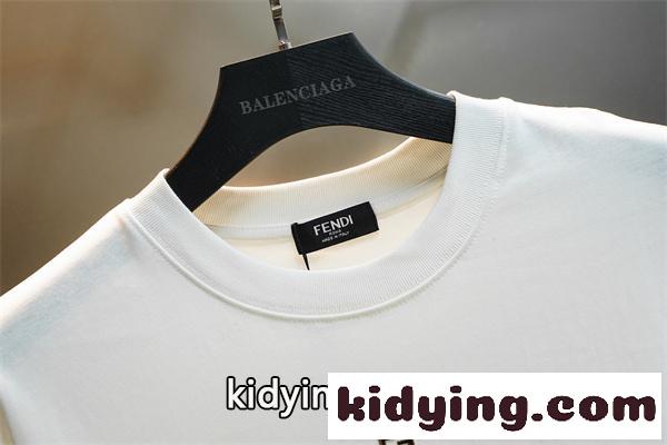 ミニマルデザイン ワンポイントロゴ ラグジュアリーカジュアル ユニセックス FENDI フェンディ コピー 半袖Tシャツ 人気アイテム-10