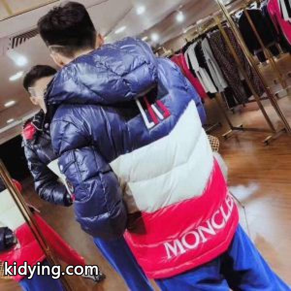 海外先行発売！モンクレール 2018新品入荷MONCLER 身体を保温できるダウンジャケット メンズ_男性用ダウンジャケット_モンクレール特集_スーパーコピーブランド激安通販 専門店-0