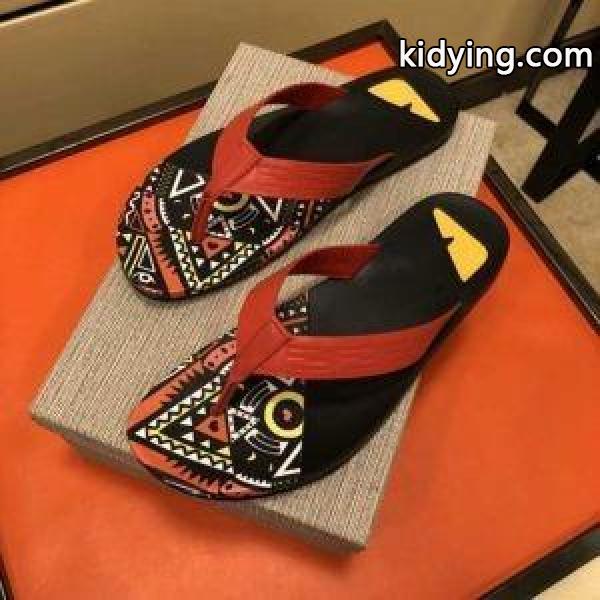 お目立ち度の高い新品 フェンディFENDI 春夏2019年の最新アイテム サンダル_フェンディ FENDI_ブランド コピー 激安(日本最大級)-0