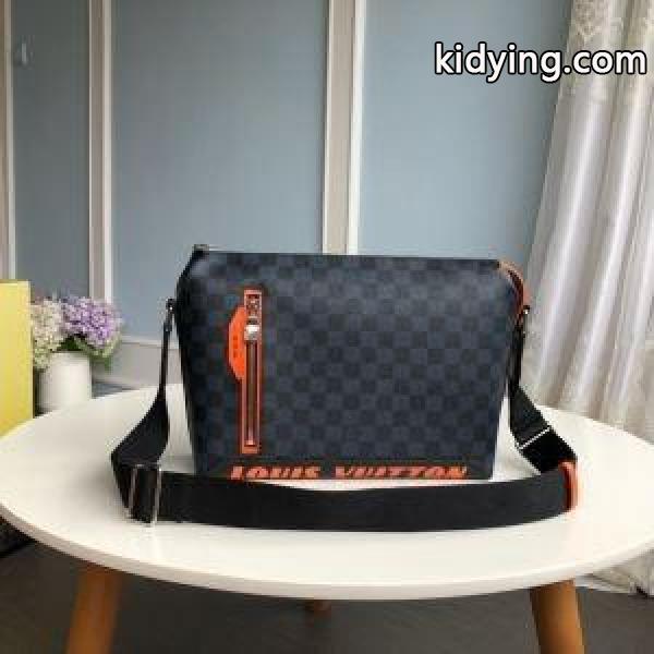 簡単にトレンド感のある ルイ ヴィトン ハンドバッグ 簡単に秋冬の季節感をアップ LOUIS VUITTON 街のおしゃれさんも愛用_ルイ ヴィトン LOUIS VUITTON_ブランド コピー 激安(日本最大級)-0
