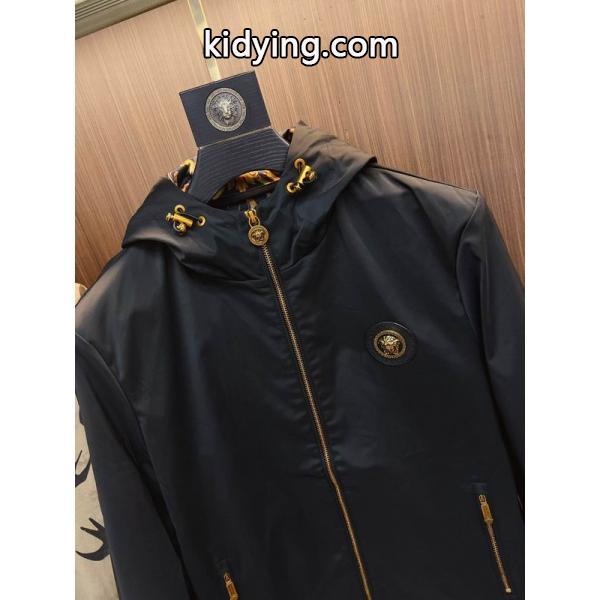 トレンド感のある 必須アイテム 超激得格安 ヴェルサーチ ジャケットコピーVERSACE_ 激安(日本最大級)-3