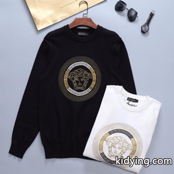 秋の薄手ニットVERSACE ヴェルサーチスーパーコピー セーター たちまち最旬のスタイル 早いもの勝ち-0