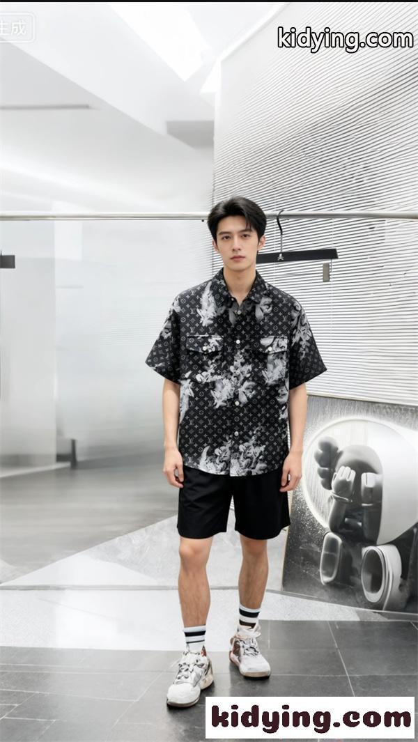 セットアップ Louis Vuitton 半袖シャツ ルイヴィトン コピー ショートパンツ ブラック 花柄 モノグラム 総柄 開襟風 リゾート-2