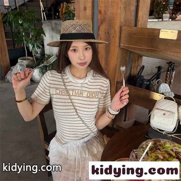 ディオール スーパーコピー Tシャツ レディース ニット 半袖 ボーダー ロゴ入り 春夏 上品 シンプル カジュアル Dior-0