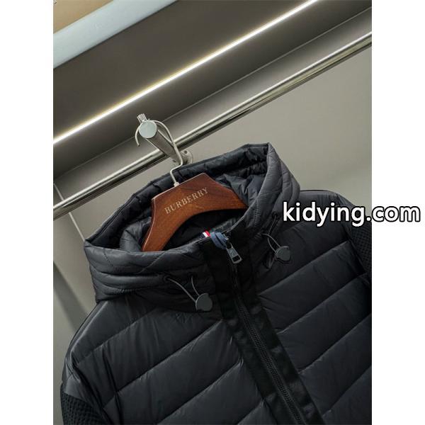 オールブラック 立体スリーブ 切替モード系 冬の注目新作 MONCLER モンクレール スーパーコピー ダウンパーカー-5