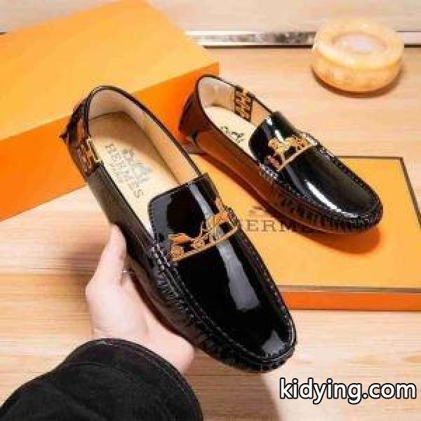エルメス HERMES カジュアルシューズ 最旬2019年おすすめ人気コーデ 大人っぽい雰囲気に_エルメス HERMES_ブランド コピー 激安(日本最大級)-0