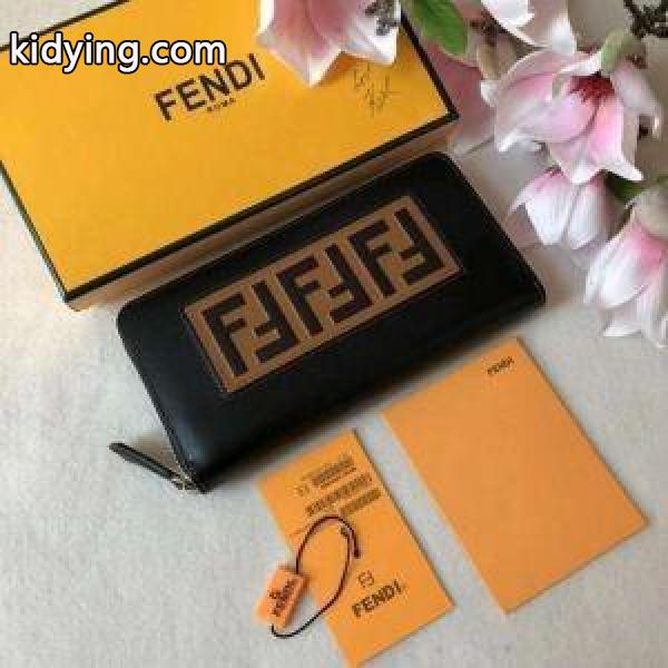 SALENo1完売人気 長財布 軽快に着こなせる FENDI 今季注目 フェンディ 2018新品_フェンディ FENDI_ブランド コピー 激安(日本最大級)-0