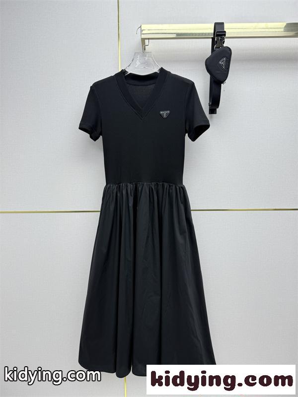 PRADA&&プラダワンピースコピー【2026新作】カジュアル ゆったりシルエット ファッション一着-2