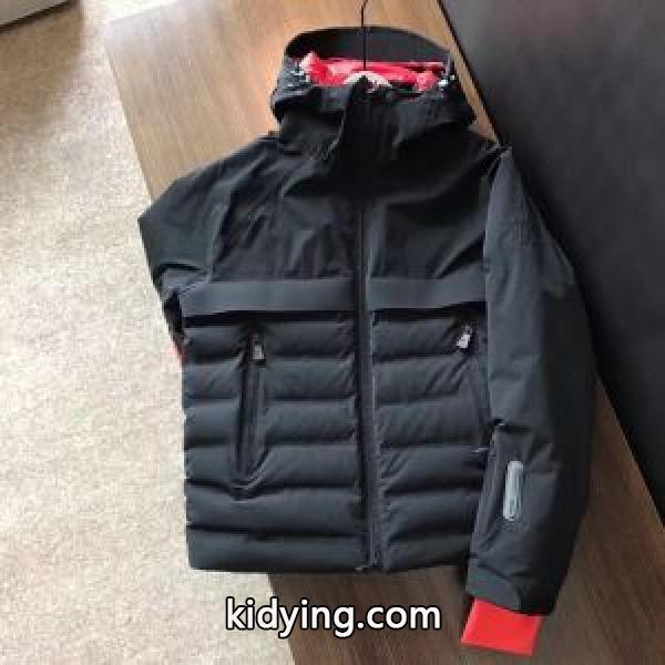 今年っぽいトレンド商品 最も安いです MONCLER モンクレール ダウンジャケット 2色可選_男性用ダウンジャケット_モンクレール特集_スーパーコピーブランド激安通販 専門店-0