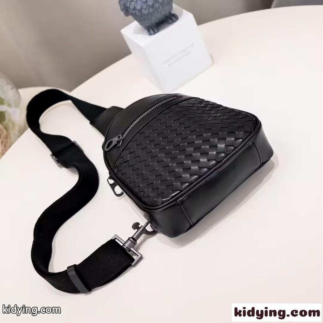 ボディバッグ メンズ 斜め掛け BOTTEGA VENETA 軽量レザー調 多収納 カジュアルストリート ボッテガヴェネタ スーパーコピー-7