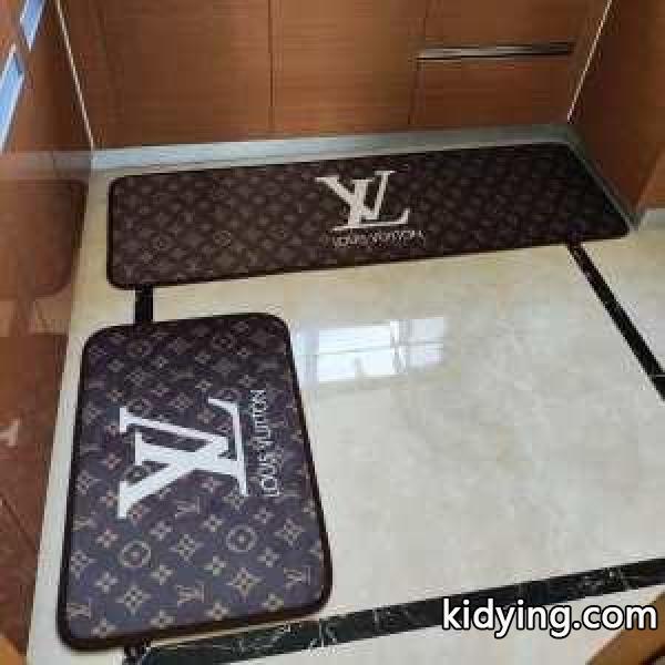 カーペット ふわふわ暖かい軽い ルイ ヴィトン お部屋のアクセントに LOUIS VUITTON セレブ愛用　贈り物にも最適_ルイ ヴィトン LOUIS VUITTON_ブランド コピー 激安(日本最大級)-0