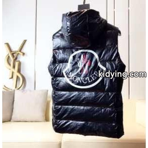 街のおしゃれさんも愛用 モンクレール 秋冬ファッションを明るくなる MONCLER メンズ ダウンジャケット今年らしいトレンド感のある着こなし_モンクレール MONCLER_ブランド コピー 激安(日本最大級)-0