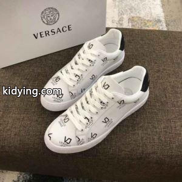 抜け感のあるスタイルが完成 2019人気がますます人気 ヴェルサーチ VERSACE カジュアルシューズ 2色可選_ヴェルサーチ VERSACE_ブランド コピー 激安(日本最大級)-0