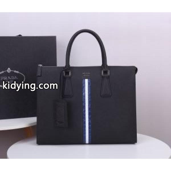 大人気柄 プラダ PRADA 価格帯が低い ビジネスバッグ 非常にシンプルなデザインな_プラダ メンズバッグ_バッグ メンズ_スーパーコピーブランド激安通販 専門店-0