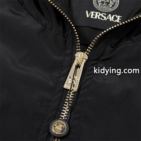VERSACE ヴェルサーチジャケットコピー大人っぽさがアップする エレガンスな雰囲気に_ブランド コピー 激安(日本最大級)-4