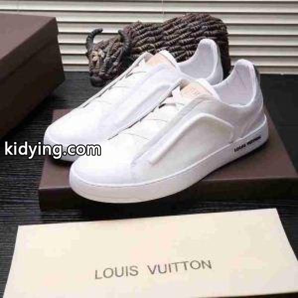 人気沸騰なアイテム ルイ ヴィトン LOUIS VUITTON 2018最新入荷 スニーカー 新色登場 3色選択可 好印象_ルイ ヴィトン LOUIS VUITTON_ブランド コピー 激安(日本最大級)-1