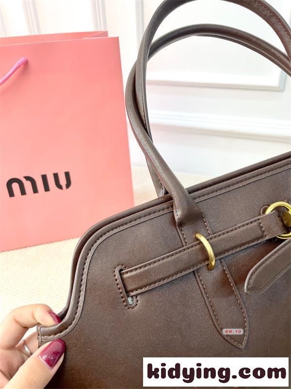 2026新作 ミュウミュウハンドバッグコピー大容量 おしゃれなママに人気 MiuMiu Aventure☆-4