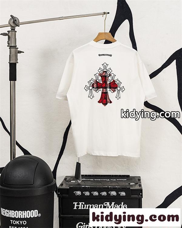 半袖Tシャツ ホワイト レッド 刺繍クロス チェック柄刺繍 バックプリント ワンポイントロゴ 金属風装飾 綿素材 通気性 クルーネック オーバーサイズ ストリート ユニセックス 夏人気 クロムハーツ コピー Chrome Hearts-1