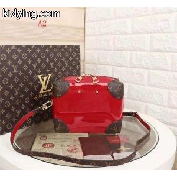 個性をアピール LOUIS VUITTON ルイ ヴィトン ショルダーバッグ 多色可選 ソフトな素材を使用_ルイ ヴィトン LOUIS VUITTON_ブランド コピー 激安(日本最大級)-1