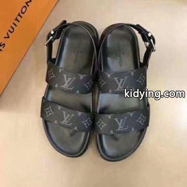 サンダル 2019年春夏シーズンに登場 ルイ ヴィトン イル カジュアルに着こなし LOUIS VUITTON キレイ色チェック春夏_ルイ ヴィトン LOUIS VUITTON_ブランド コピー 激安(日本最大級)-0