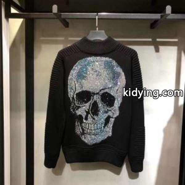 フィリッププレイン ブルゾン 冬のおしゃれをレベルアップ PHILIPP PLEIN この秋におしゃれでかわいい着こなし_フィリッププレイン PHILIPP PLEIN_ブランド コピー 激安(日本最大級)-0