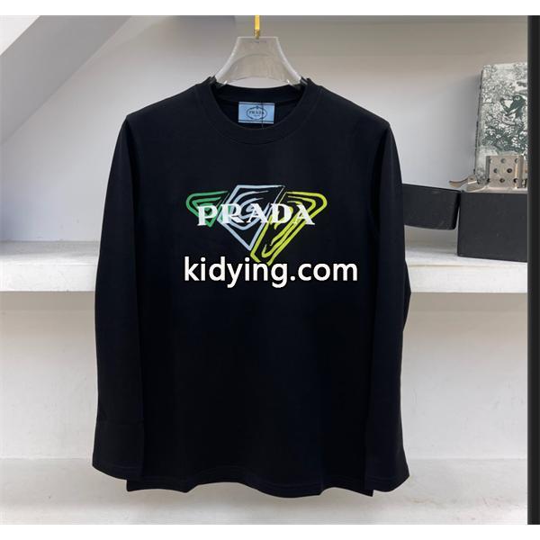 プラダ PRADA 長袖Tシャツ スーパーコピーの注目トレンド おしゃれ感度が高い秋冬トレンド_長袖Tシャツ_メンズファッション_スーパーコピーブランド激安通販 専門店-0