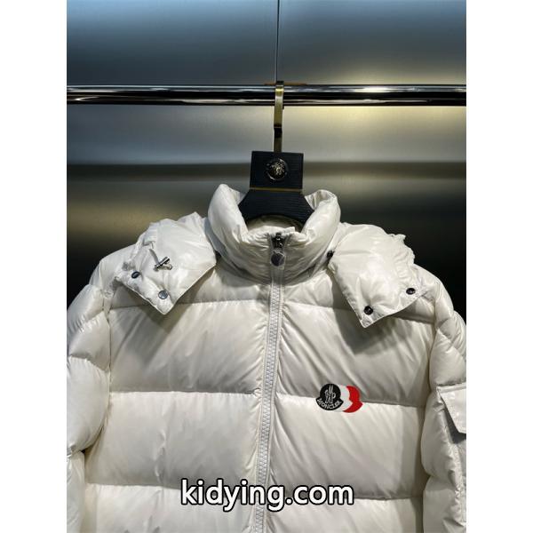 Moncler 限定カーキ 暖か上質ボリューム 冬支度に最適 モンクレール スーパーコピー 高品質 ダウンジャケット-1