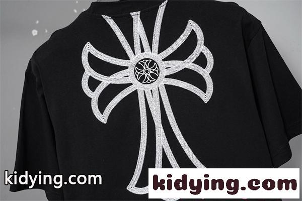 激安 刺繍Tシャツ クロムハーツ コピー CHROME HEARTS クロス刺繍 ブラック ホワイト 半袖 ビッグシルエット ストリート系 ユニセックス フラワークロス バックデザイン 高見え 夏コーデ-5