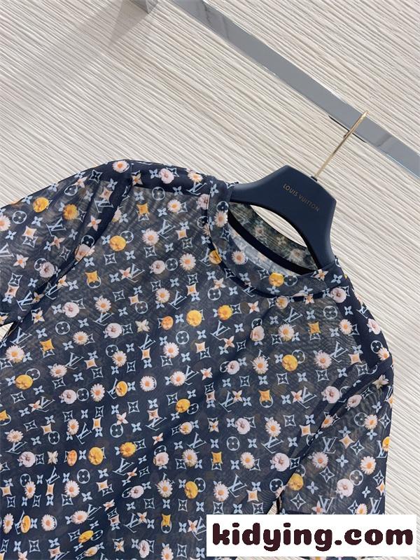 数量限定!2026新作ルイヴィトンtシャツコピーレディース ファッションLOUIS VUITTON人気-2