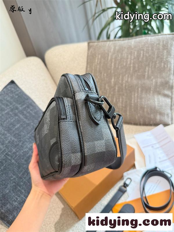 都会的 LOUIS VUITTON ルイヴィトン コピー ショルダーバッグ メンズ コンパクト デイリーユース-7