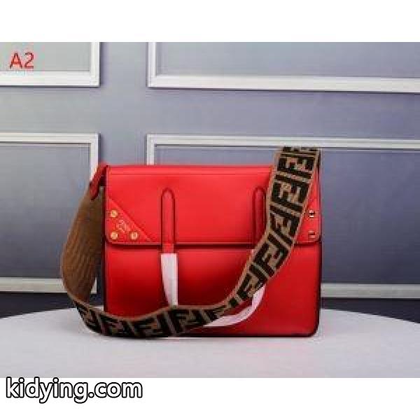 2019秋冬におしゃれな着こなしフェンディ FENDI 斜め掛けバッグ 多色可選 冬ファッションの定番_フェンディ FENDI_ブランド コピー 激安(日本最大級)-1