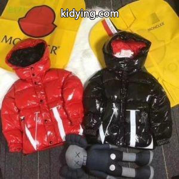 2019AWも持ちたい おしゃれに秋冬もフィットモンクレール MONCLER ダウンジャケット 2色可選 スタイリッシュなデザイン_モンクレール MONCLER_ブランド コピー 激安(日本最大級)-0