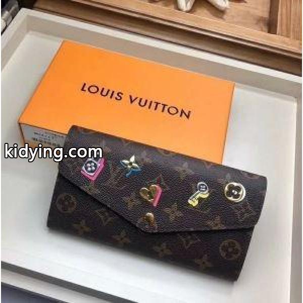 Louis Vuitton ルイヴィトン レディース 長財布 上品な彩りに大歓迎春夏新品 コピー スタップボタン開け方 ファッション M64117-0